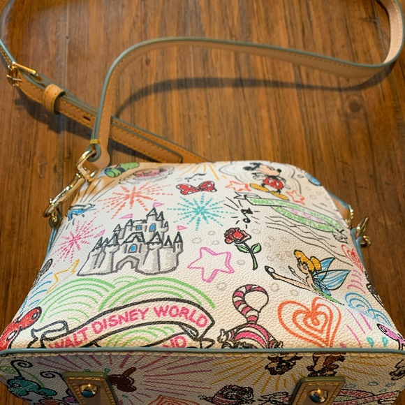 Disney Dooney & Bourke Bag - White Sketch - Crossbody New - Picture 8 of 10